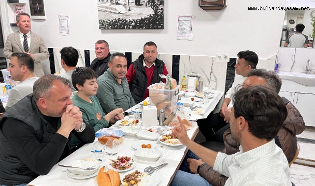 MESUT SARIBALOĞLU'NDAN BULDAN BELEDİYESPOR FUTBOLCULARINA İFTAR YEMEĞİ